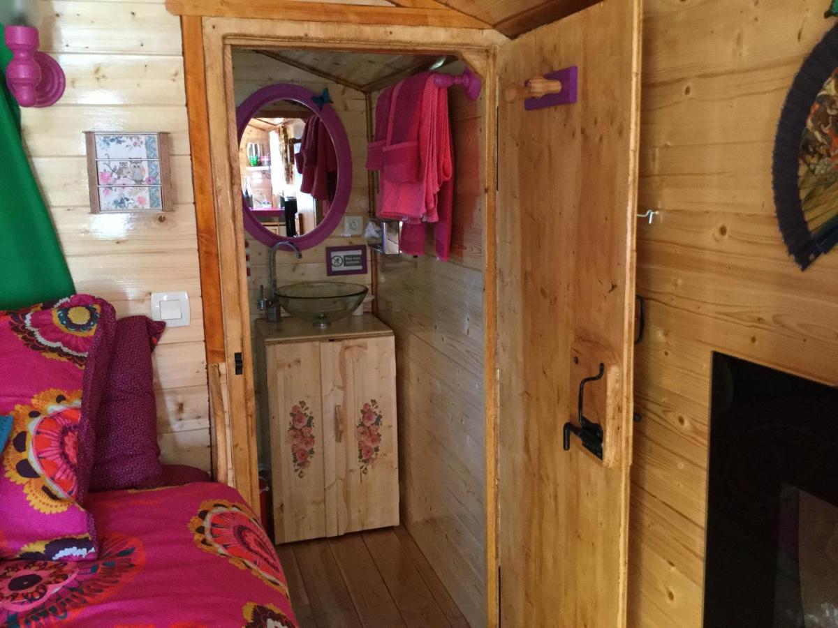 Chambres Et Roulotte De La Gentilhommiere Chazey-sur-Ain Екстериор снимка